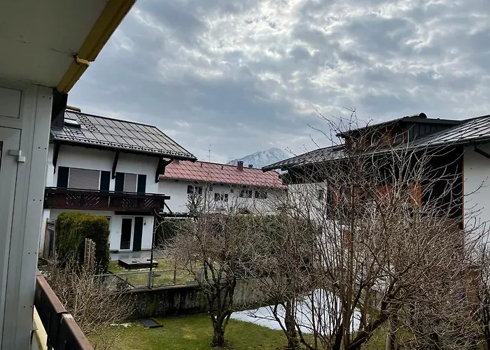 Dr Neubauer * אוברסטדורף